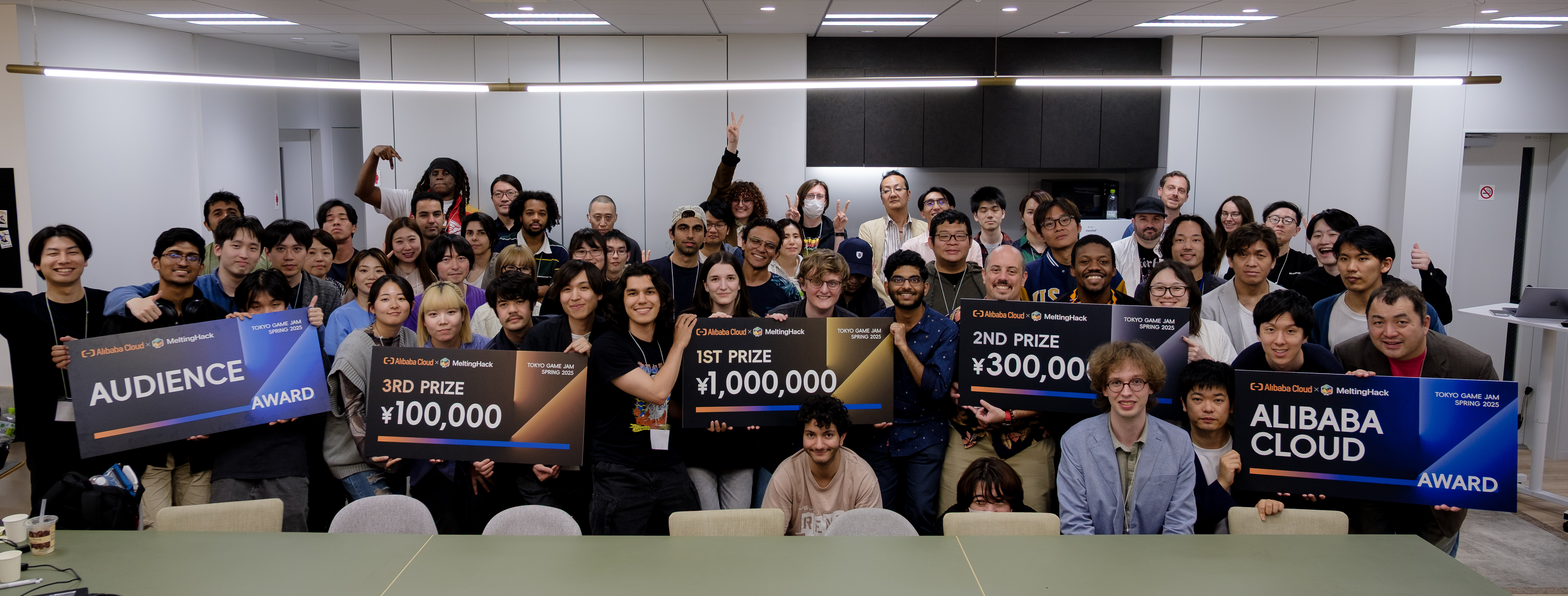 Final photo of everyone in the hackathon